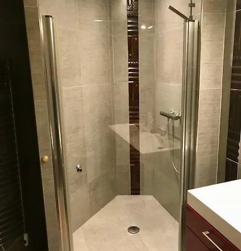 Апартаменты Bright With A Garden And A Wonderfull Sea View