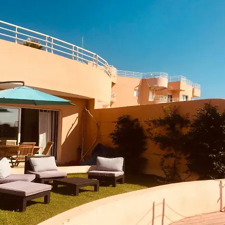 Bright Apartment With A Garden And A Wonderfull Sea View *